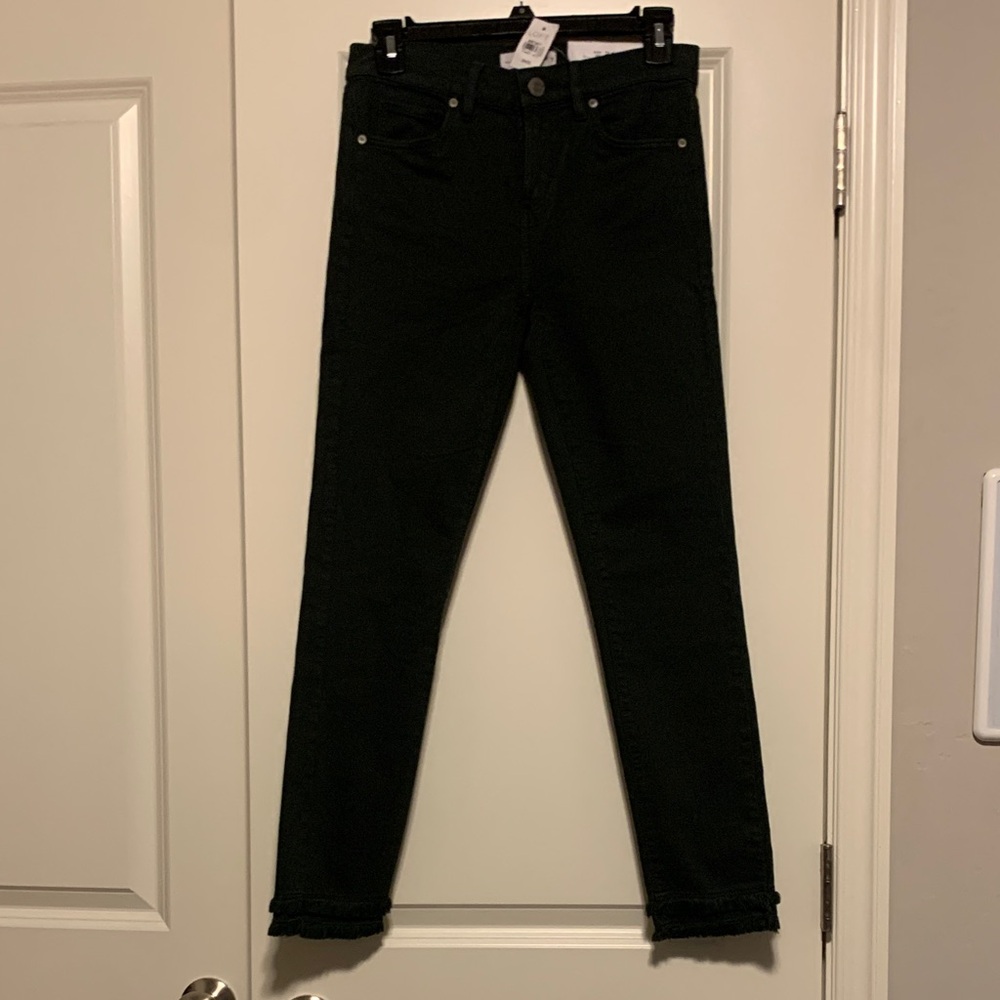 LOFT Dark Green Modern Skinny Jeans
Size 24/00